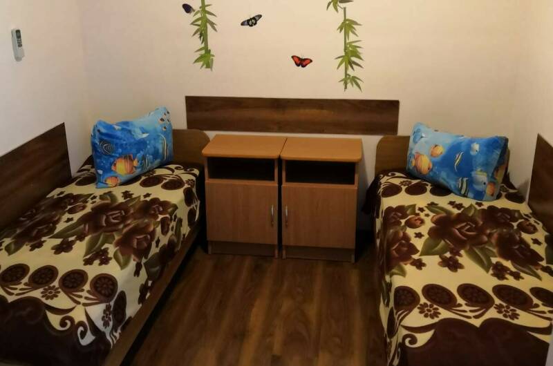 Семейный из двух комнат с кухней