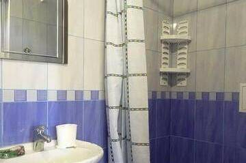 Номера 3 местные (2 этаж)