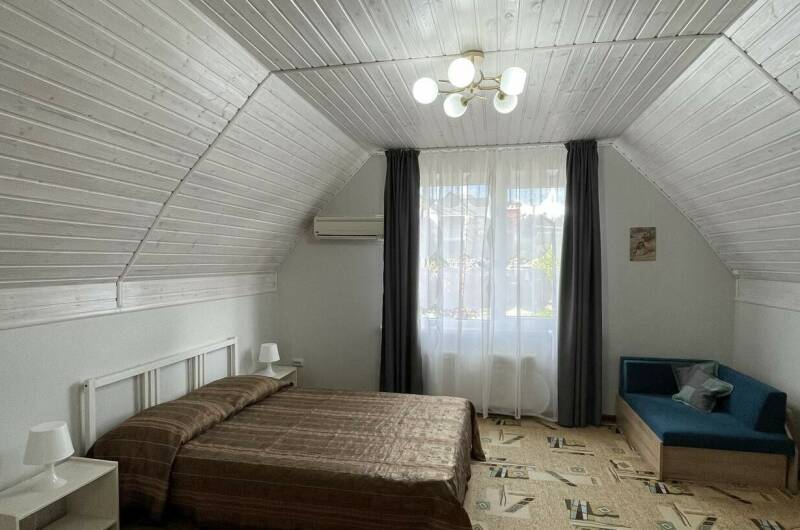 Номер 2-х местный с доп. местом + кухня (мансарда)