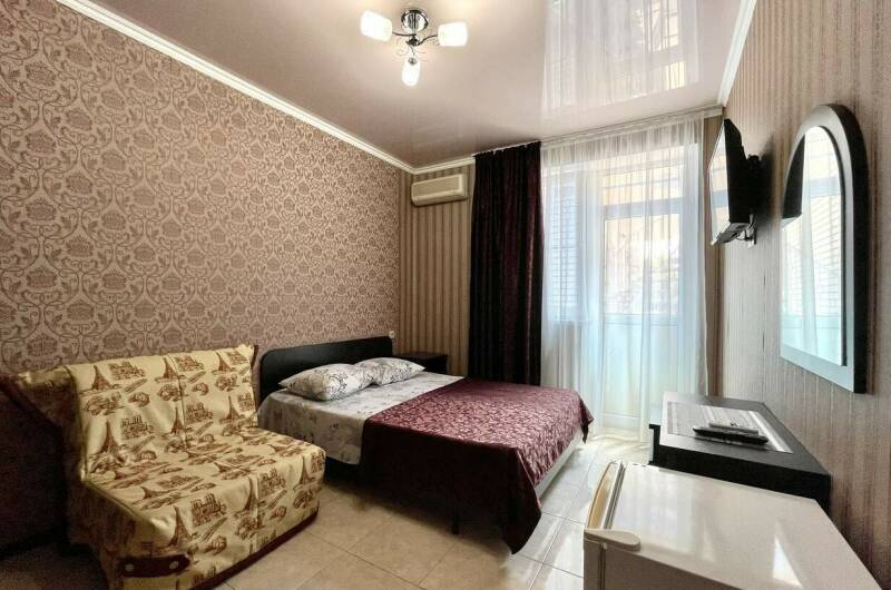 Трёхместный номер с удобствами