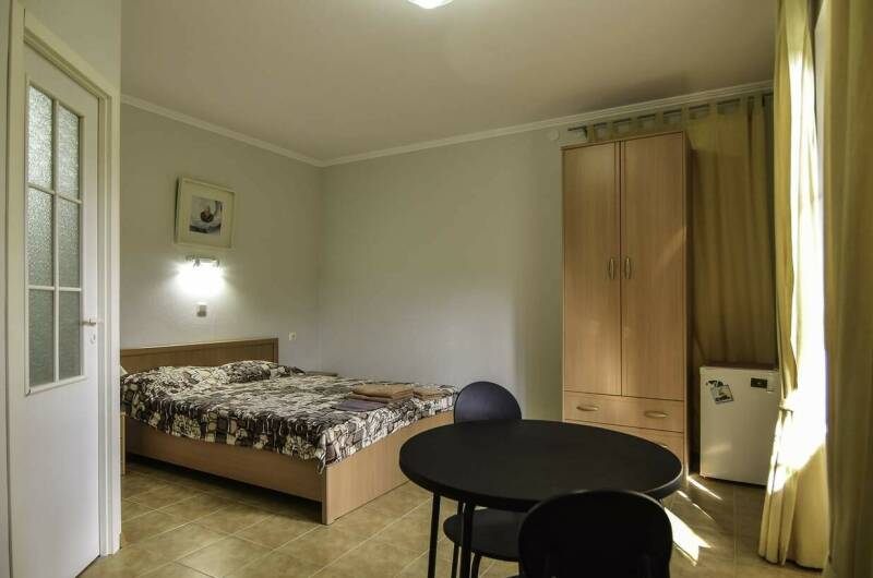 Трехместный номер (№ 102)