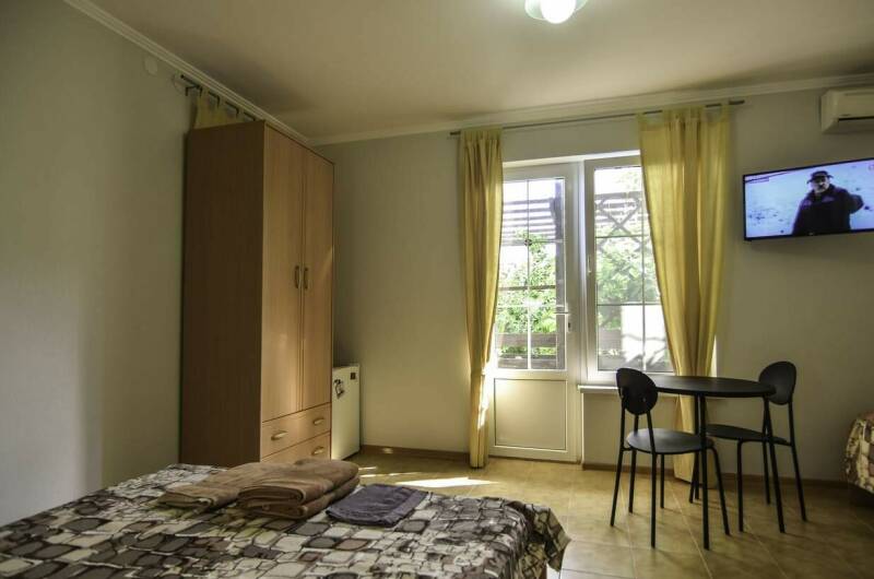 Трехместный номер (№ 102)