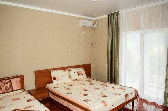 3-х местная комната с балконом