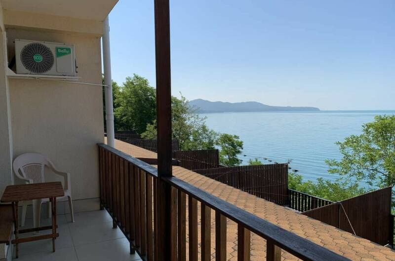 Комната с балконом и видом на море на 2х человек
