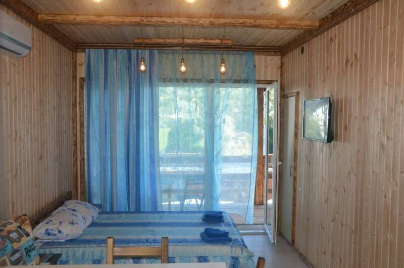 3-х местный номер с террасой второй этаж