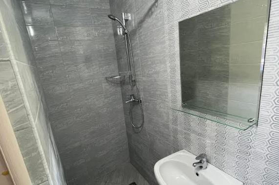 Трёхместный номер со всеми удобствами