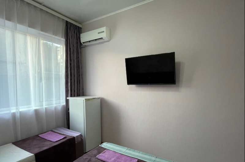 Трёхместный номер со всеми удобствами