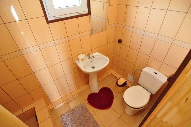 Номер двухкомнатный с кухней на 5 чел