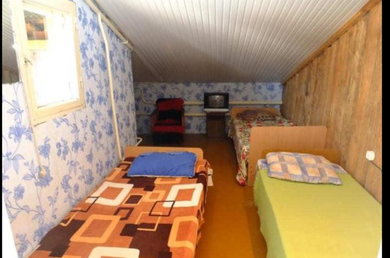 Трехместный номер № 2 (3 этаж)