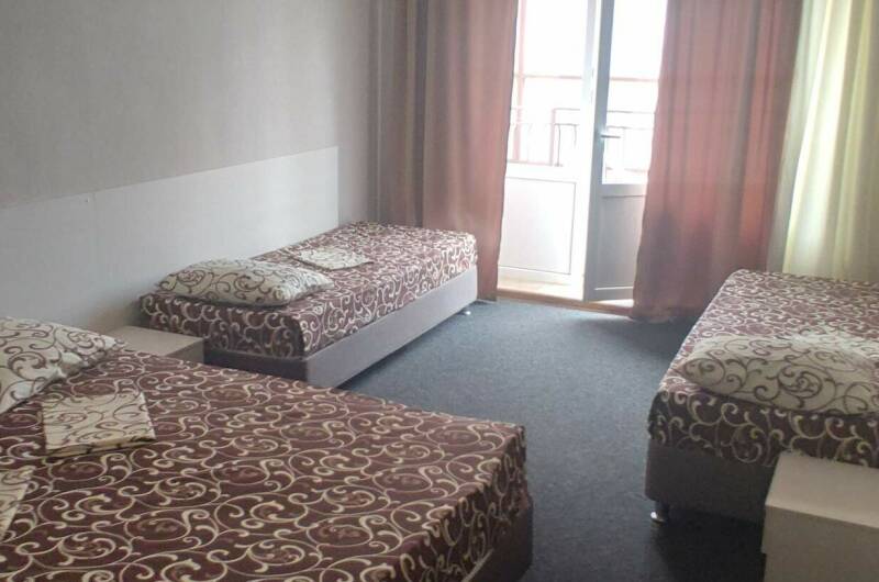 Четырёхместный с балконом