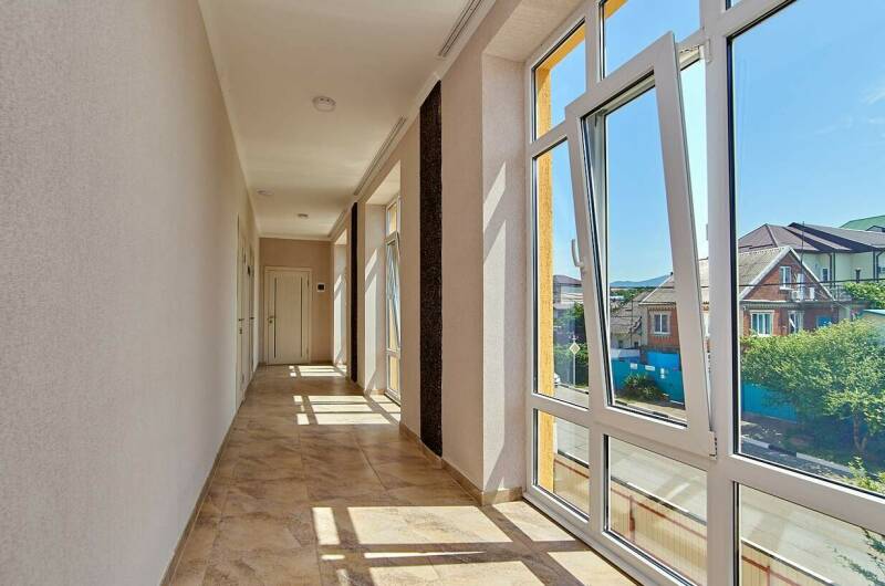 Пятиместный с балконом