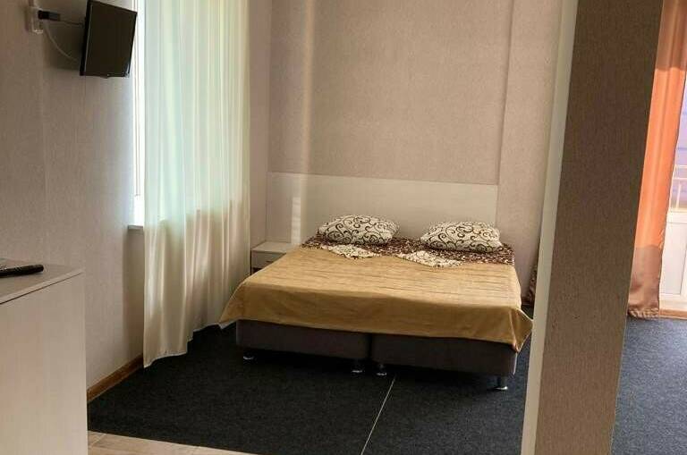 Пятиместный с балконом