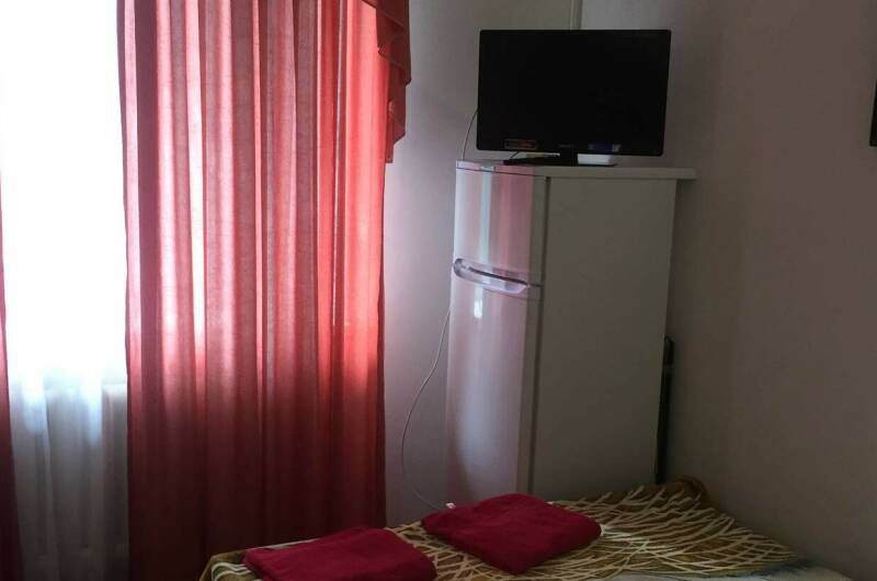 Четырёхместный с двухъярусной кроватью