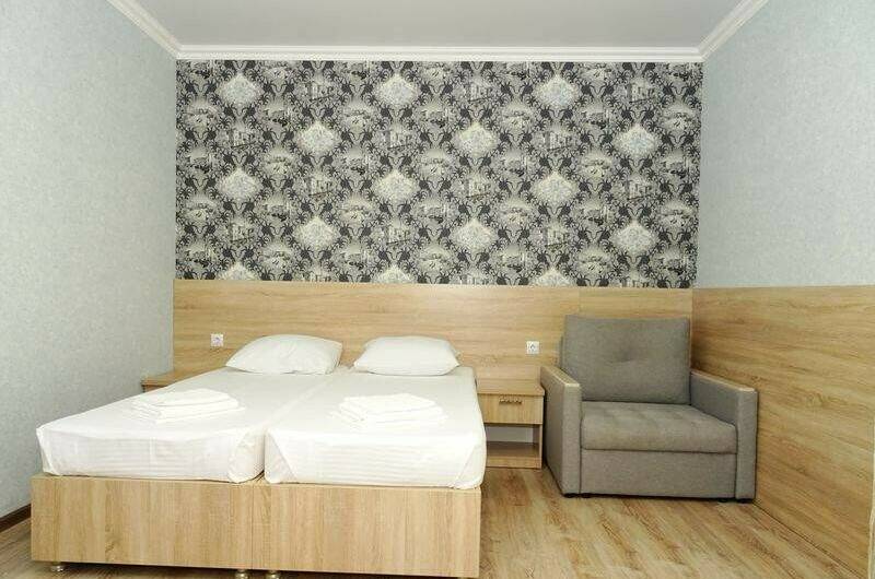 Трёхместный номер с удобствами