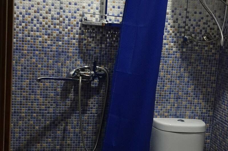 Номер «Полулюкс» 4-х местный с доп. местом