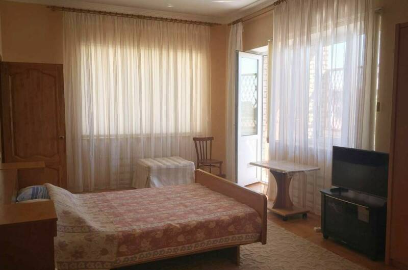 Четырехместный номер с балконом