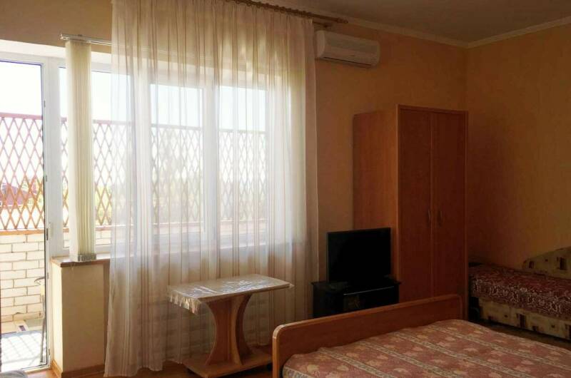 Четырехместный номер с балконом