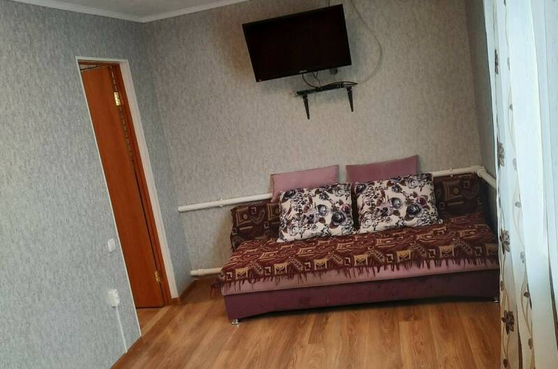 Номер 2-х комнатный на 4−6 человек