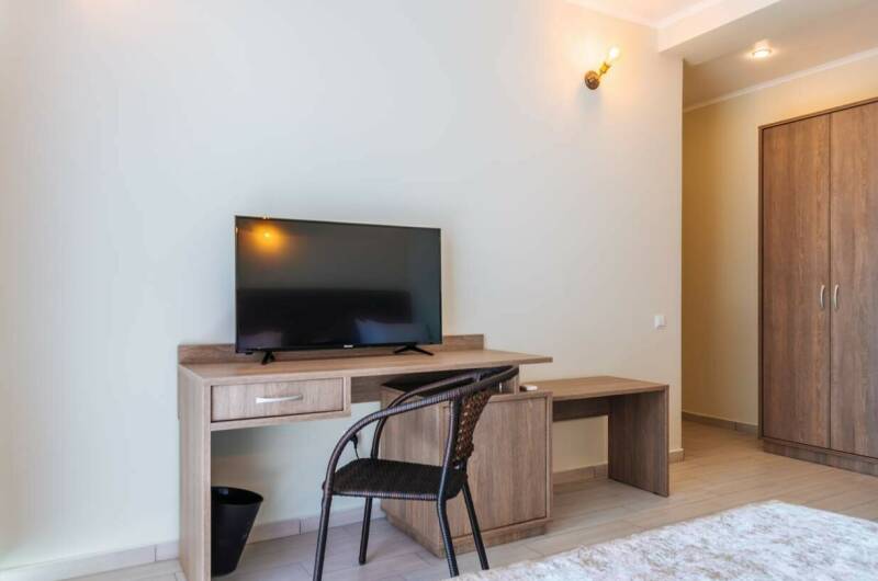 Трехместный с балконом, вид на море