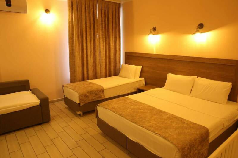 Четырехместный с балконом и видом на горы