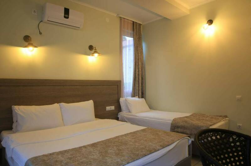 Улучшенный трехместный с балконом, вид на море