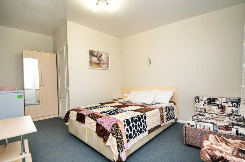 «Люкс» 3-х местный плюс