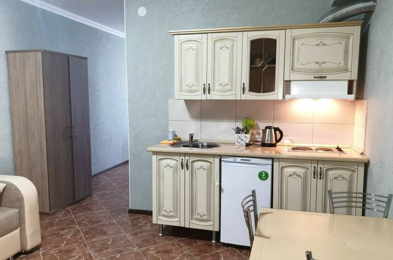 № 3 Двухкомнатный номер с кухней