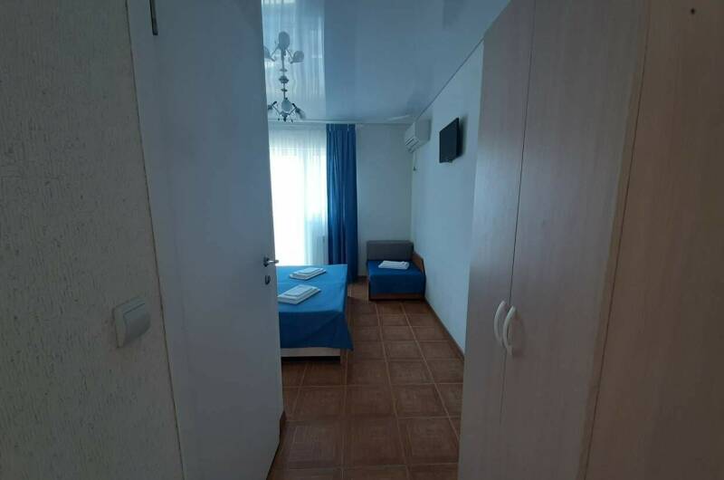 Комната Трехместная «Стандарт» № 12