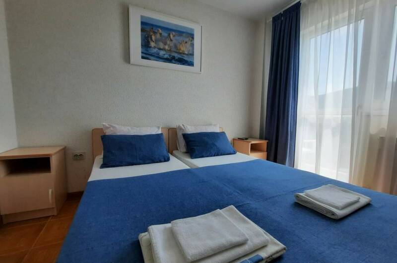 Комната Трехместная «Стандарт» № 12