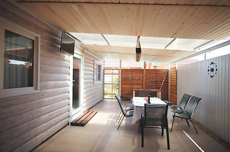 Домик 2-комнатный с большой верандой