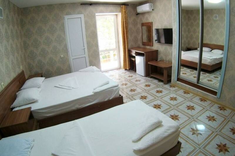 3-х местный «Полулюкс» с балконом