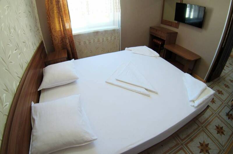 4-х местный 2-х комнатный номер с кухней