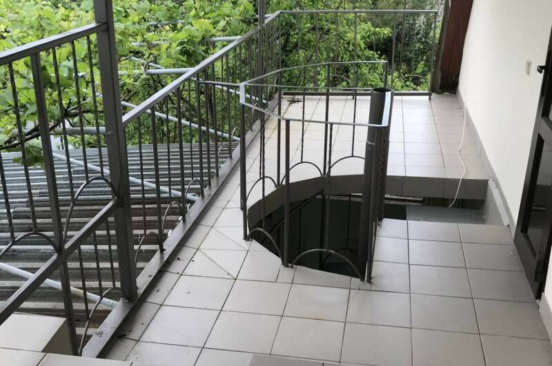 Двухкомнатный с балконом