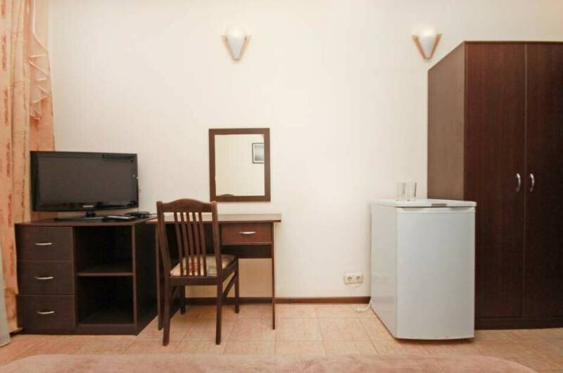 Номер «Полулюкс» 2-х местный