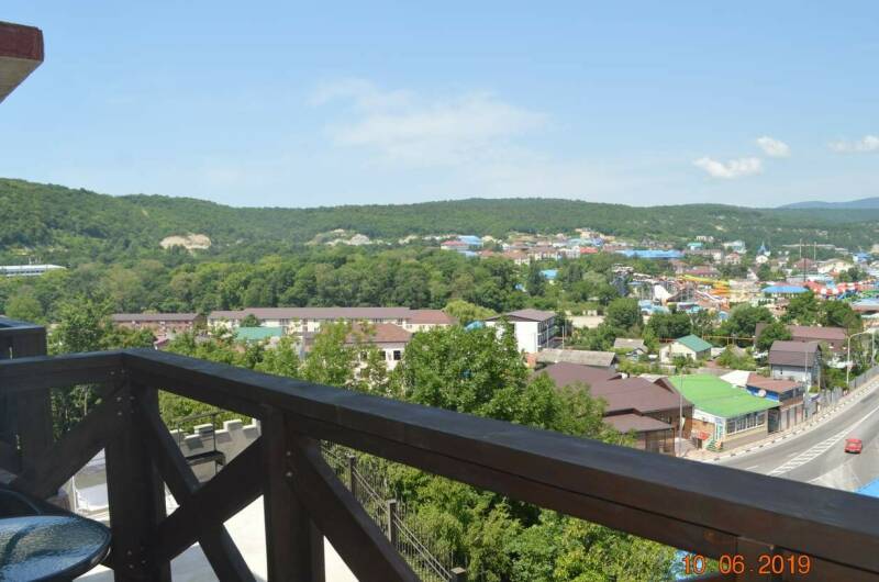 С видом на горы