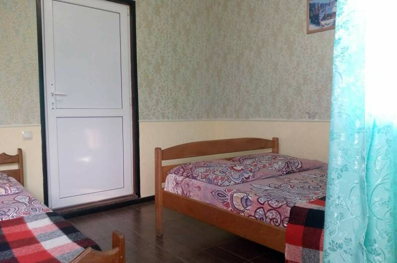 Номер «Золотистый»