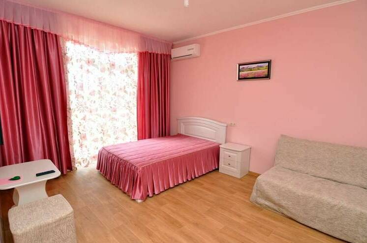 4-х местный «Полулюкс» с балконом