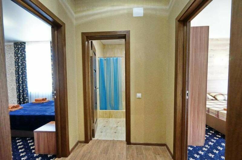 Двухкомнатный номер Люкс «Семейный» с балконом