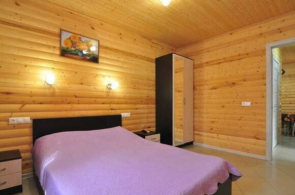 «Люкс» двухкомнатный с кухней