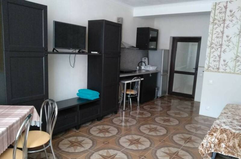 4-х местная комната со встроенной кухней