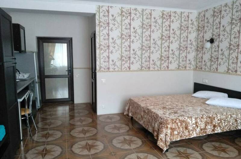 4-х местная комната со встроенной кухней