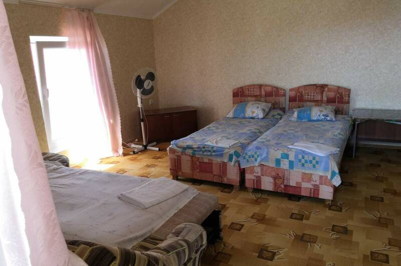 4-х местный «эконом"на мансарде с балконом