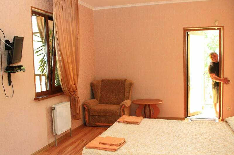 Улучшенный номер с собственной террасой № 4