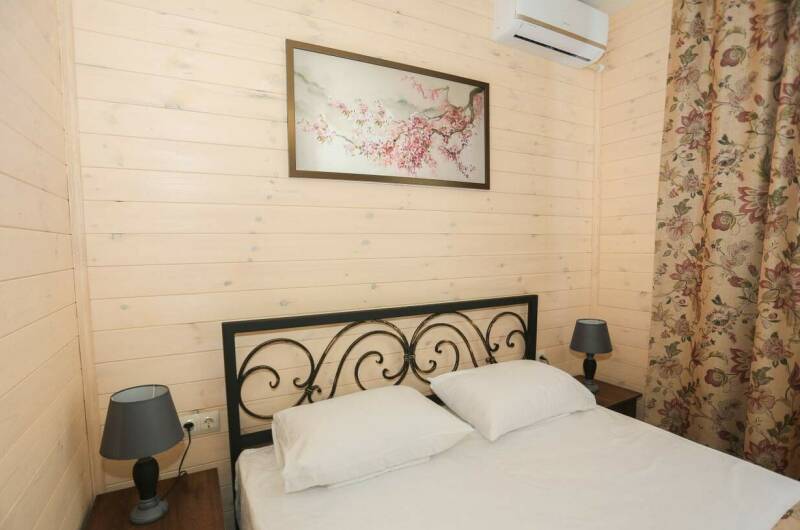 Четырёхместный номер (№ 1, 5)