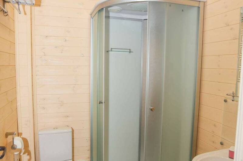 Четырёхместный номер (№ 1, 5)