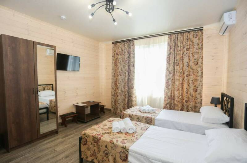 Семиместный 2-х комнатный номер «Семейный» (№ 2,6)