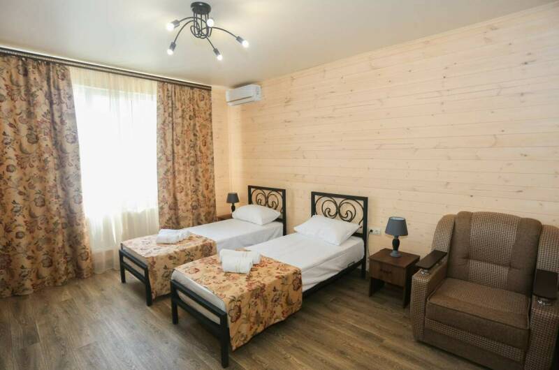 Семиместный 2-х комнатный номер «Семейный» (№ 2,6)