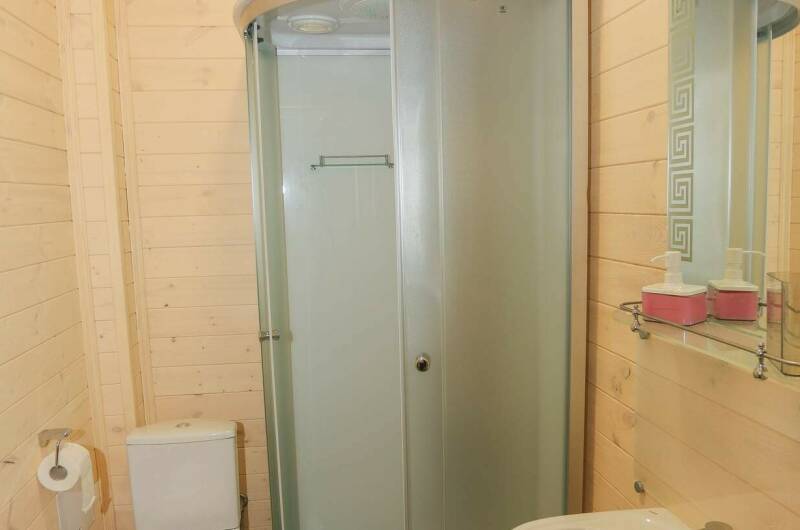 Семиместный 2-х комнатный номер «Семейный» (№ 2,6)