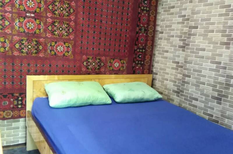 Отдельный дворик с кухней (эконом 2 комн.4 чел)