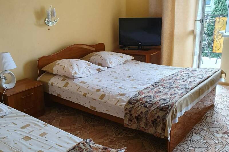 3-х местный номер с удобствами (3 этаж)